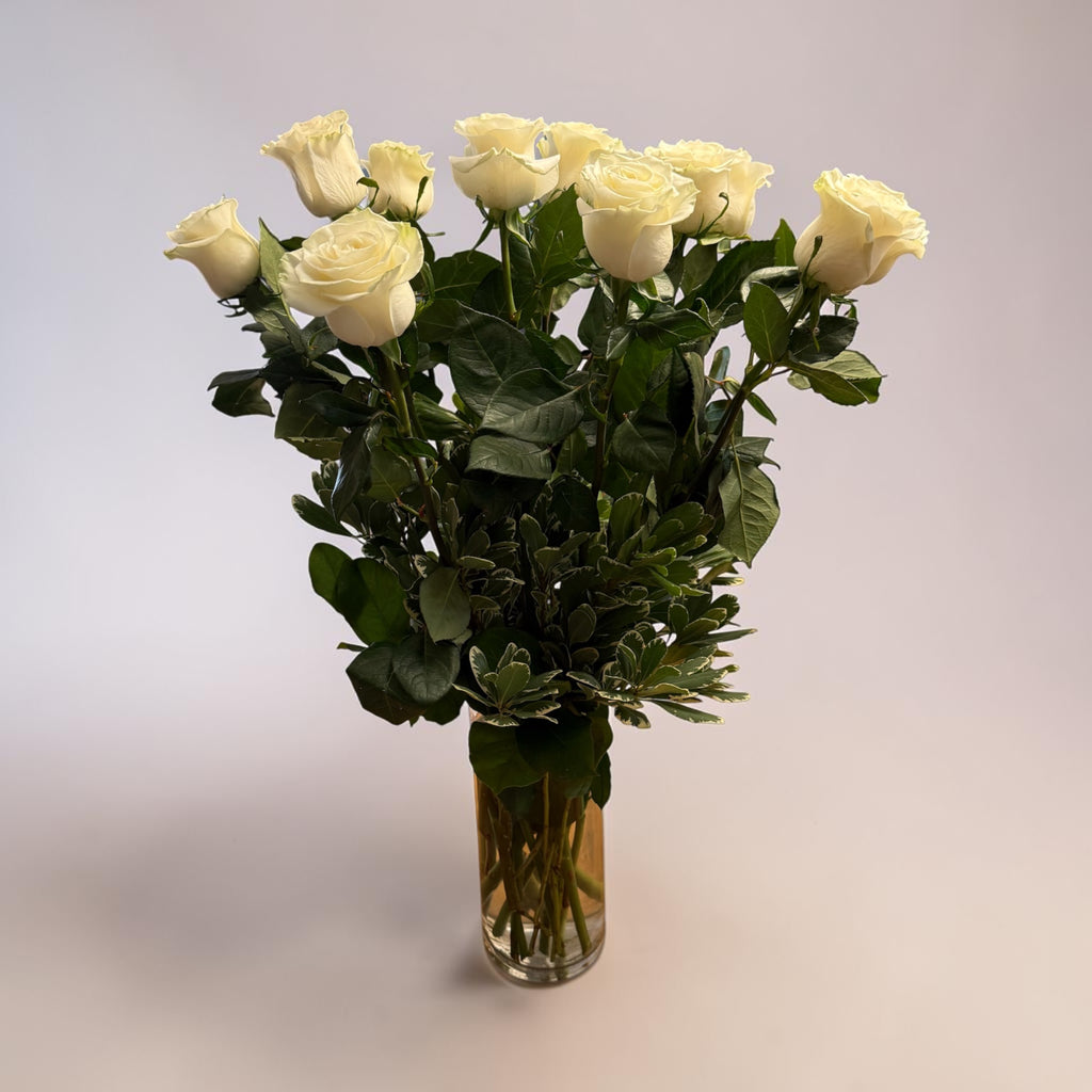 Mondial White Roses